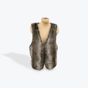 Everly Women's Faux Fur Vest S Brown Gray Sleeveless V‎ Neck Layering